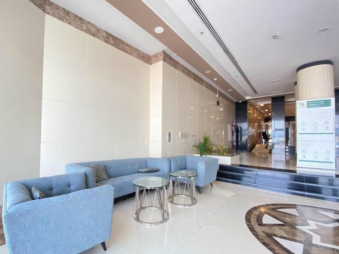 דירות Premium Studio In Ajman Most Iconic Orient Towers מראה חיצוני תמונה